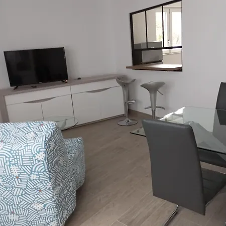 Apartment Le Val Joyeux
